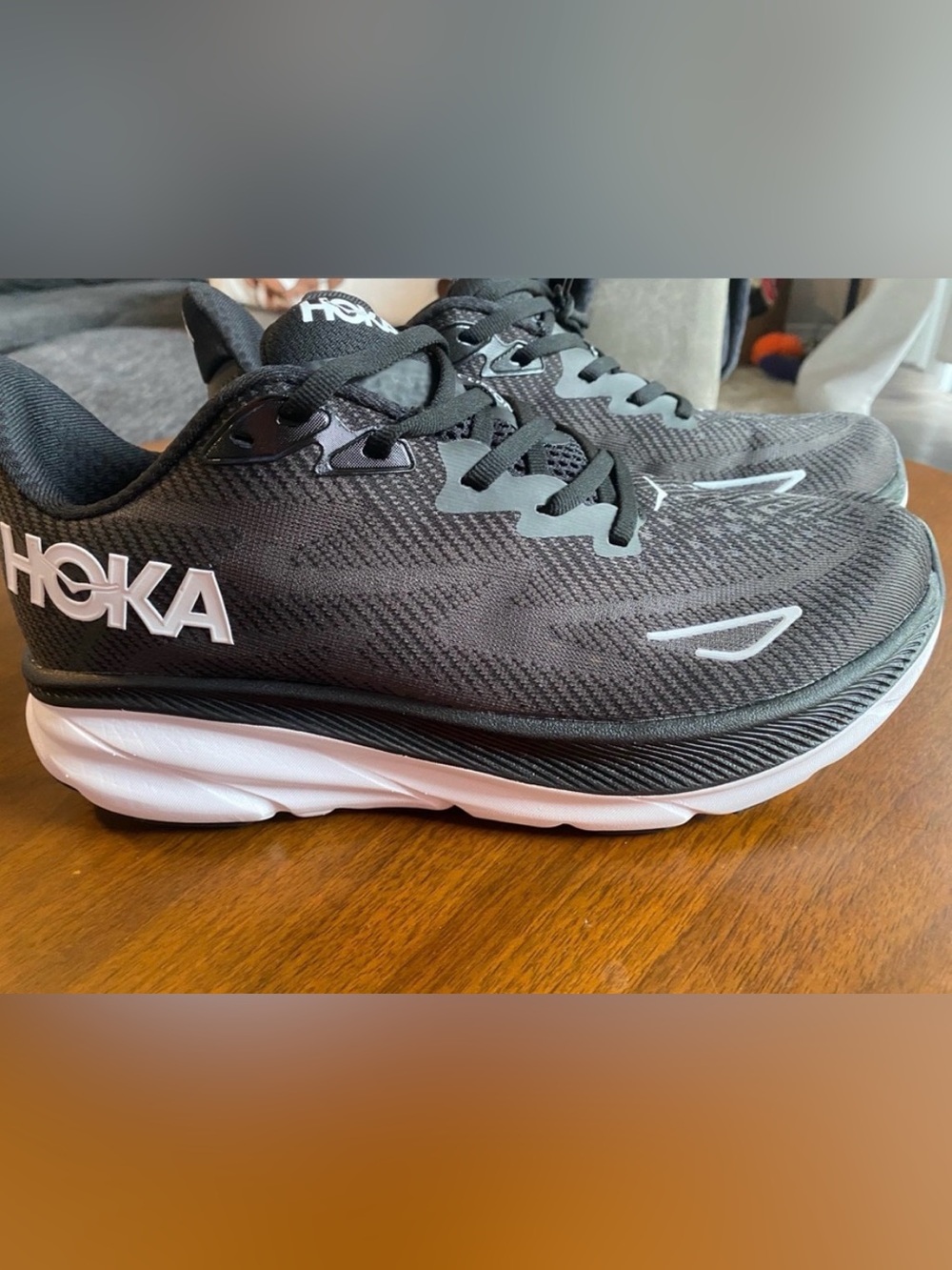 Hoka Clifton 9 Men’s size 11 black & white running shoes New in Box